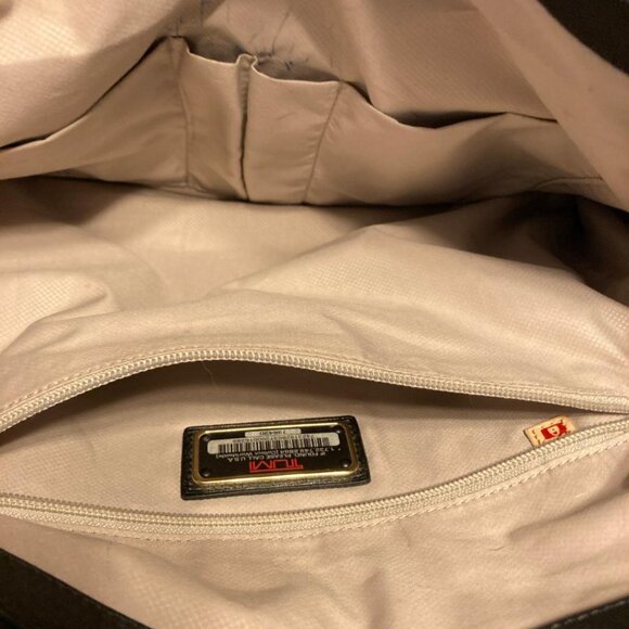 TUMI Larkin Hayes Triple Compartment Tote Bag Black Gold Travel Career Computer - Picture 4 of 16